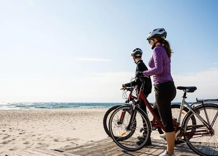 Comfortable Homes Close To The Sea *